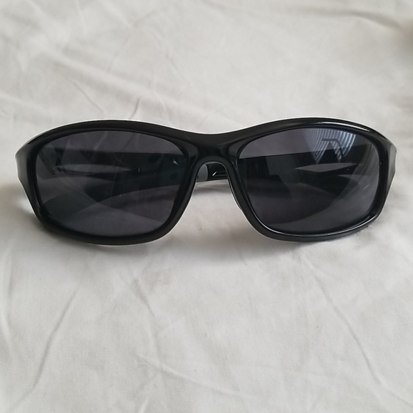 NIEEPA Polarized sunglasses, new - Picture 4 of 9
